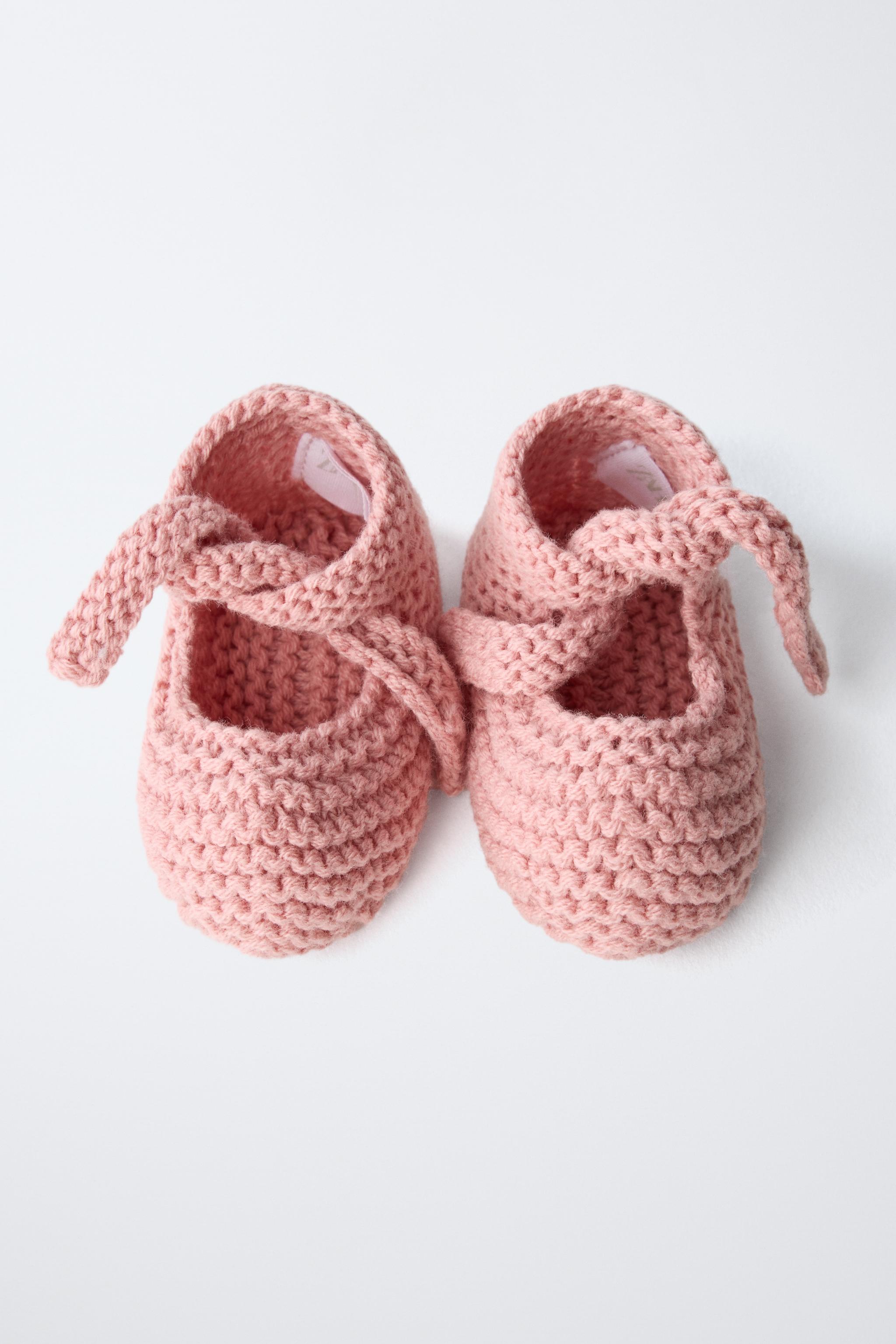 TIED BOOTIES